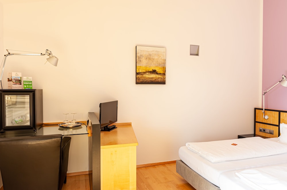Landgut Schill view 3