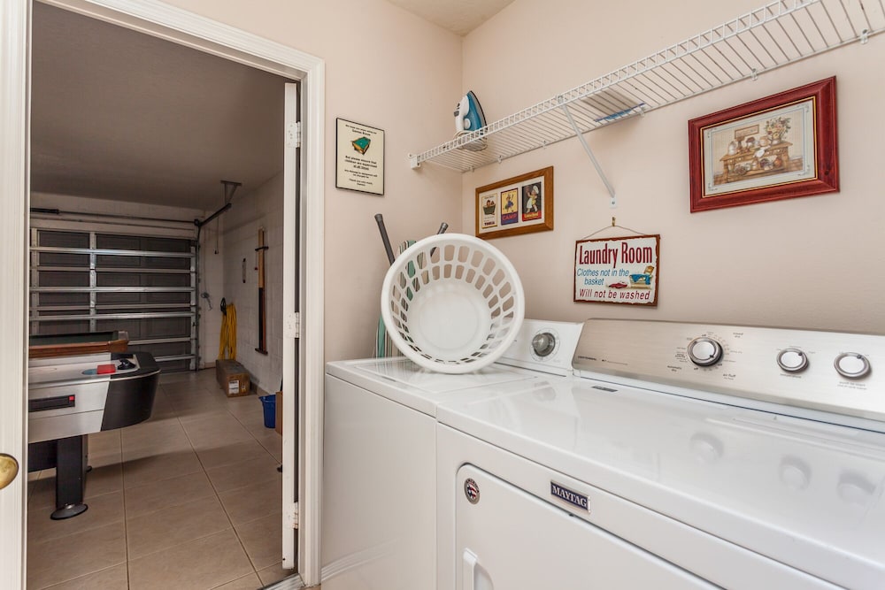 Four Corners-ru942 - Image 4