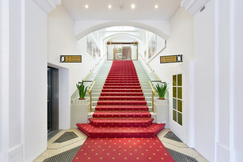 Montreux Vacations - J5 Hotels Helvetie Montreux - Property Image 1