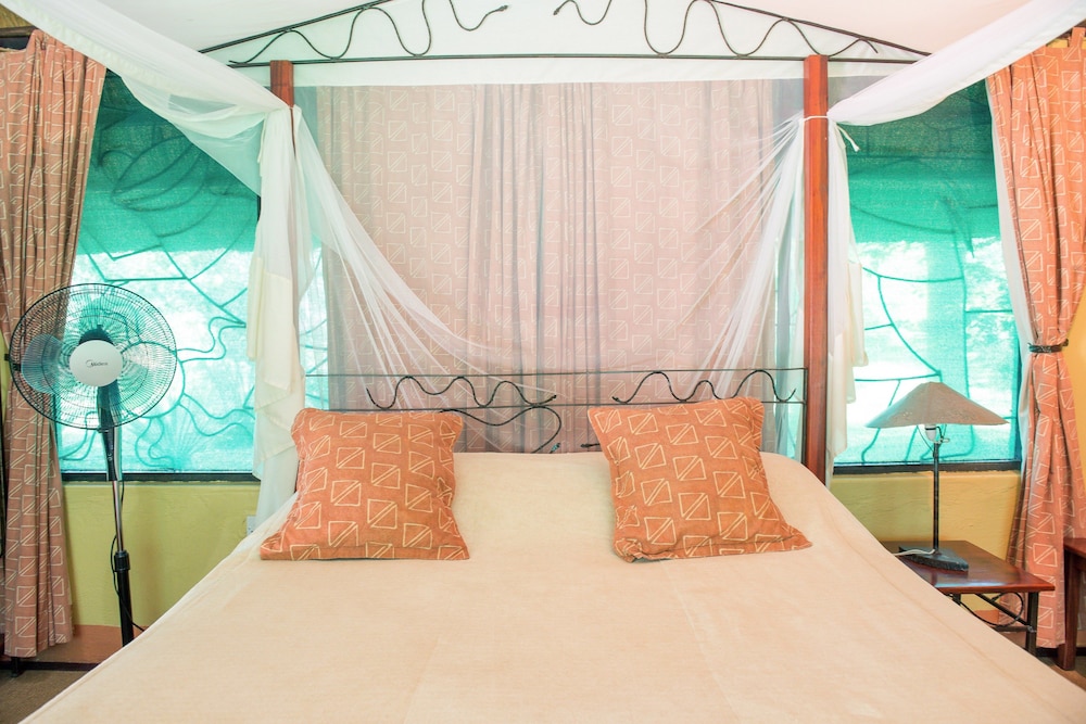 Maramba River Lodge