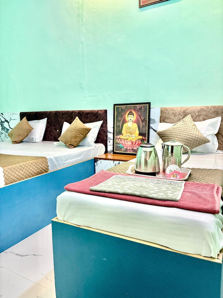 Atharv hotel