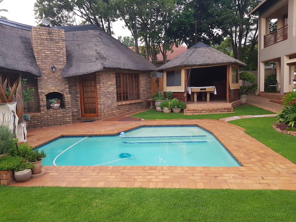 Aandbloem Guest House view 4