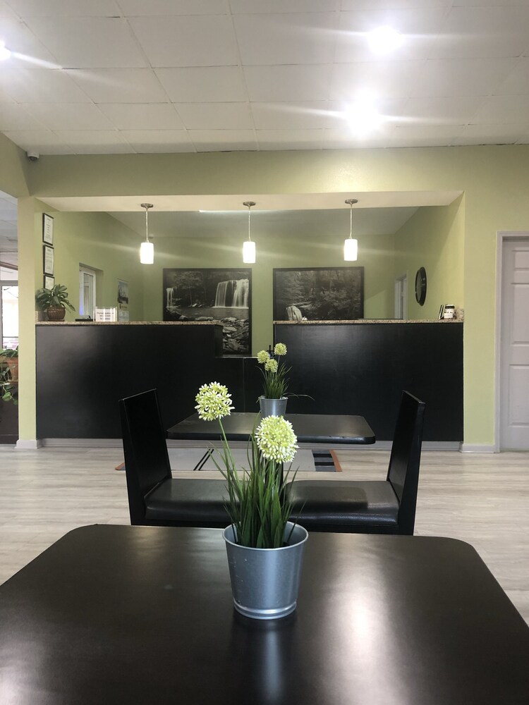 Americas Best Value Inn Brinkley