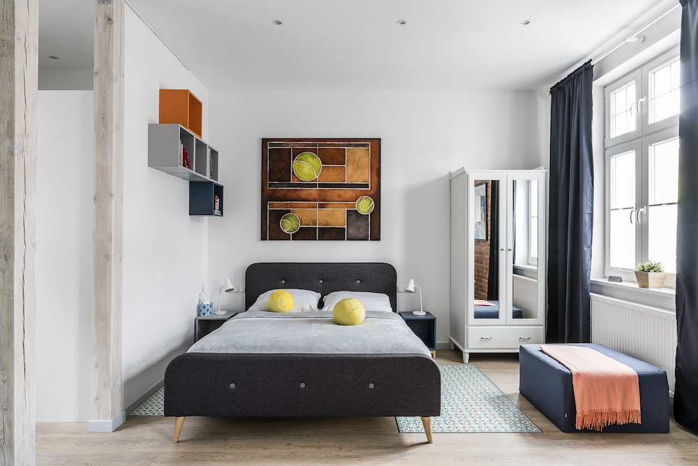 Sanhaus Apartments