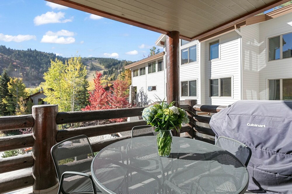 Trail's End Lodge at Deer Valley Resort - Two Bedroom Residence with Spa #201 2 Condo
