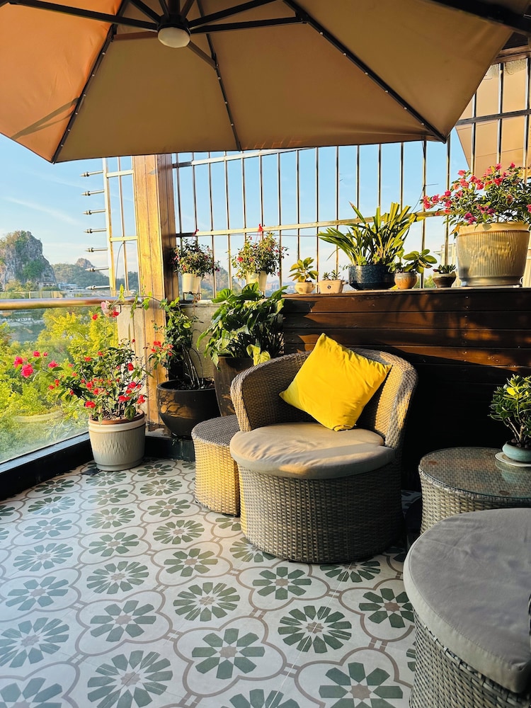 Li River Resort Villa Hotel