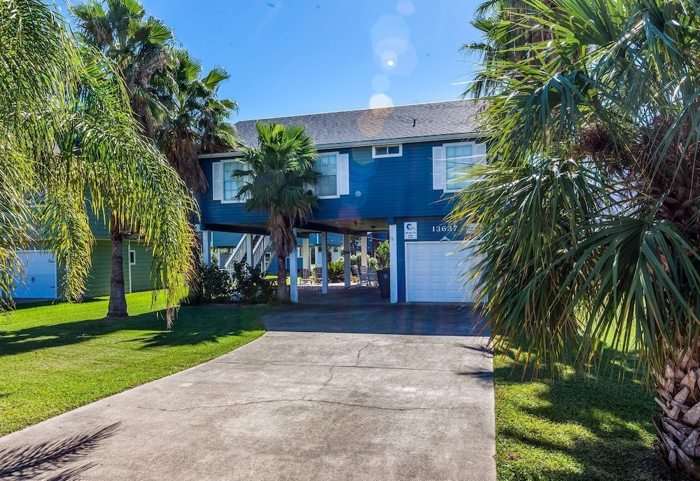 Island Breeze by Ryson Vacation Rentals