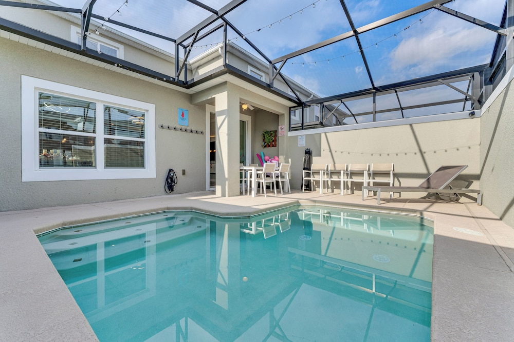4 Mi to Old Town: Kissimmee Resort Home