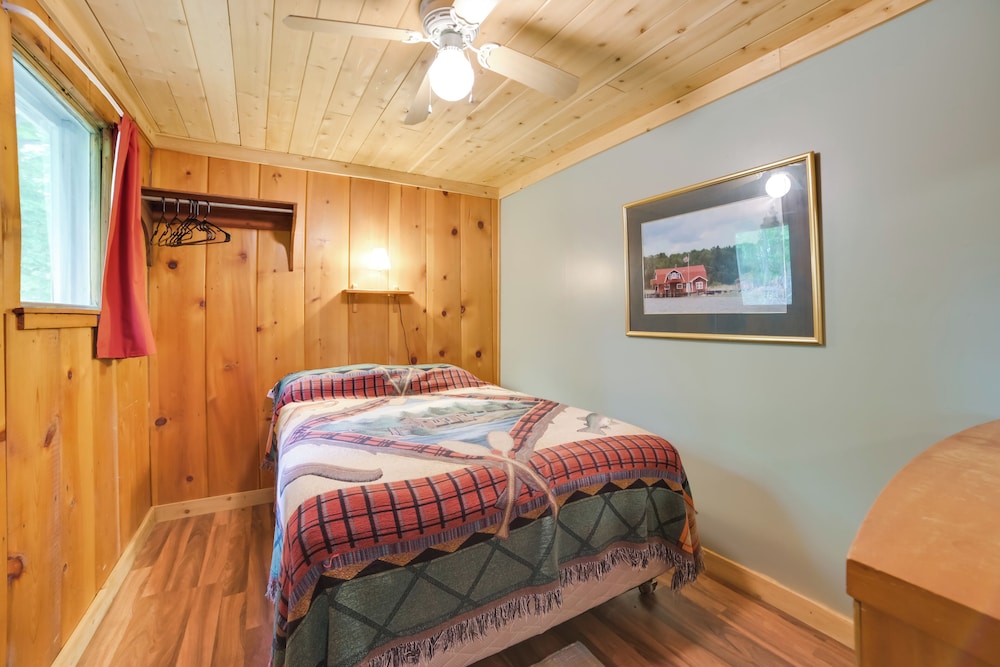 Dock & Beach Access: Lake Huron Home in Cedarville