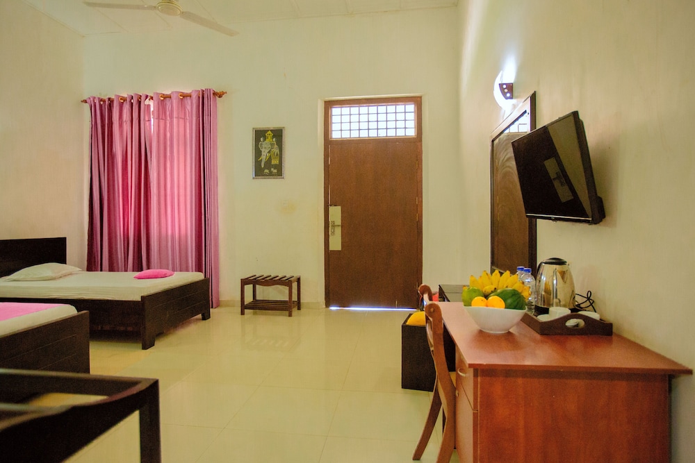 Hambantota Rest House