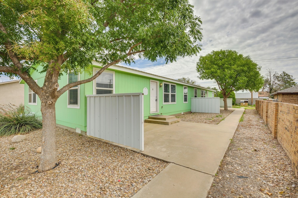 1 Mi to Main Street: Cozy Retreat in Portales