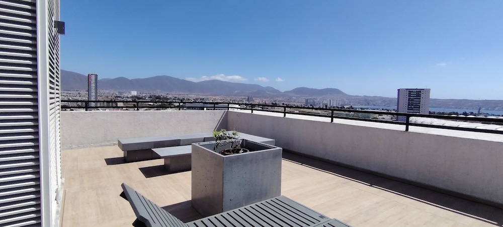 Oceana Suites Verne