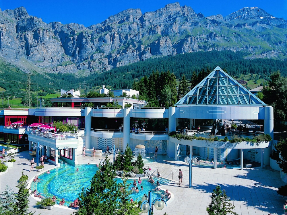 Chalet Heremence Near Les 4 Vallees Ski Area