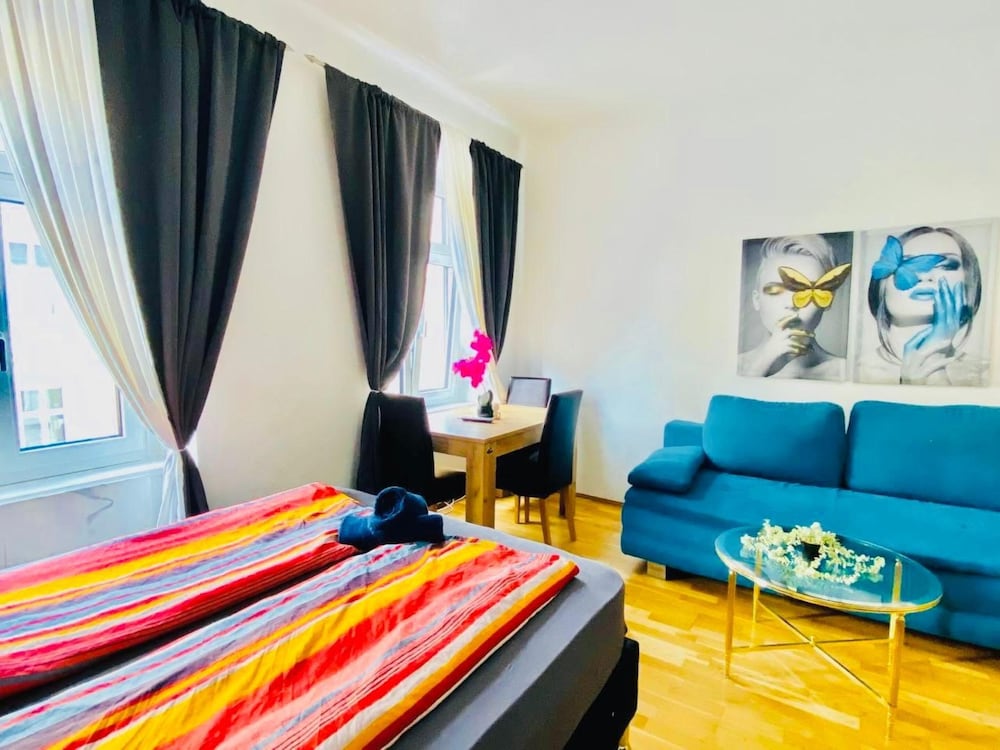 Beautiful Stay for 5 Near Stadthalle