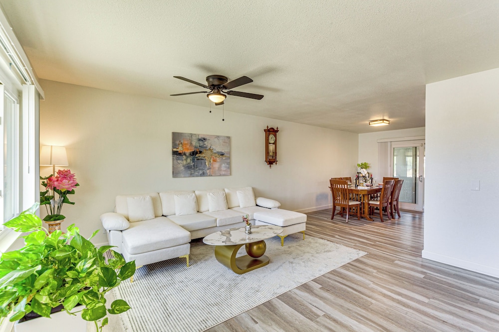 Hemet Retreat w/ Peak Views + 2 Saunas