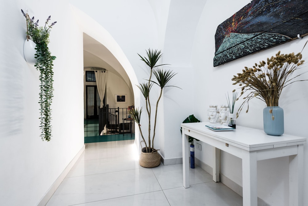 The Apple Duplex by Wonderful Italy