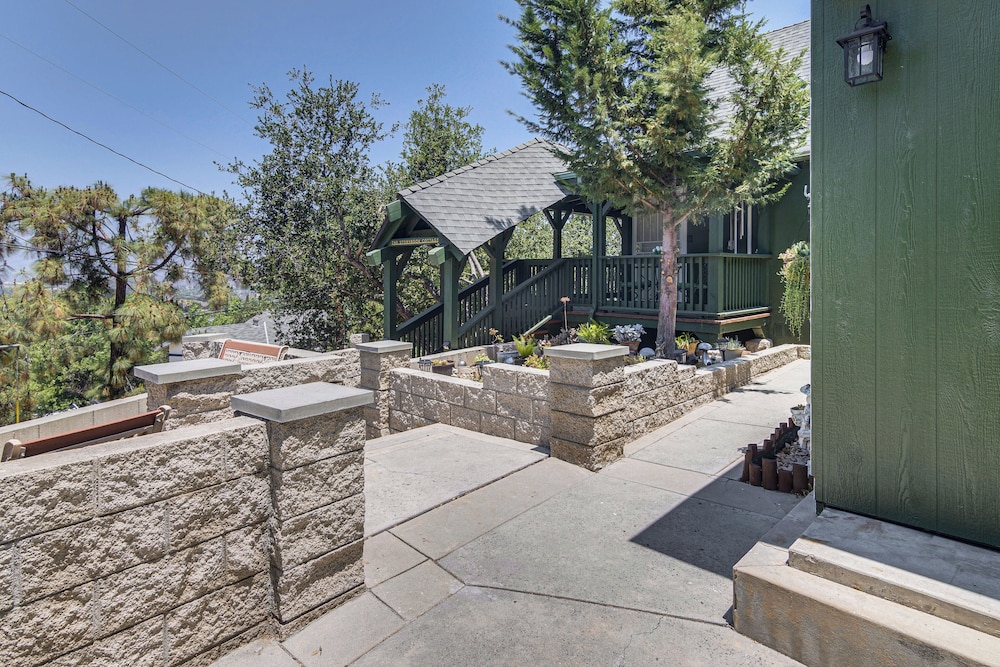 The Storybook Cottage: Every Stay Tells a Story!