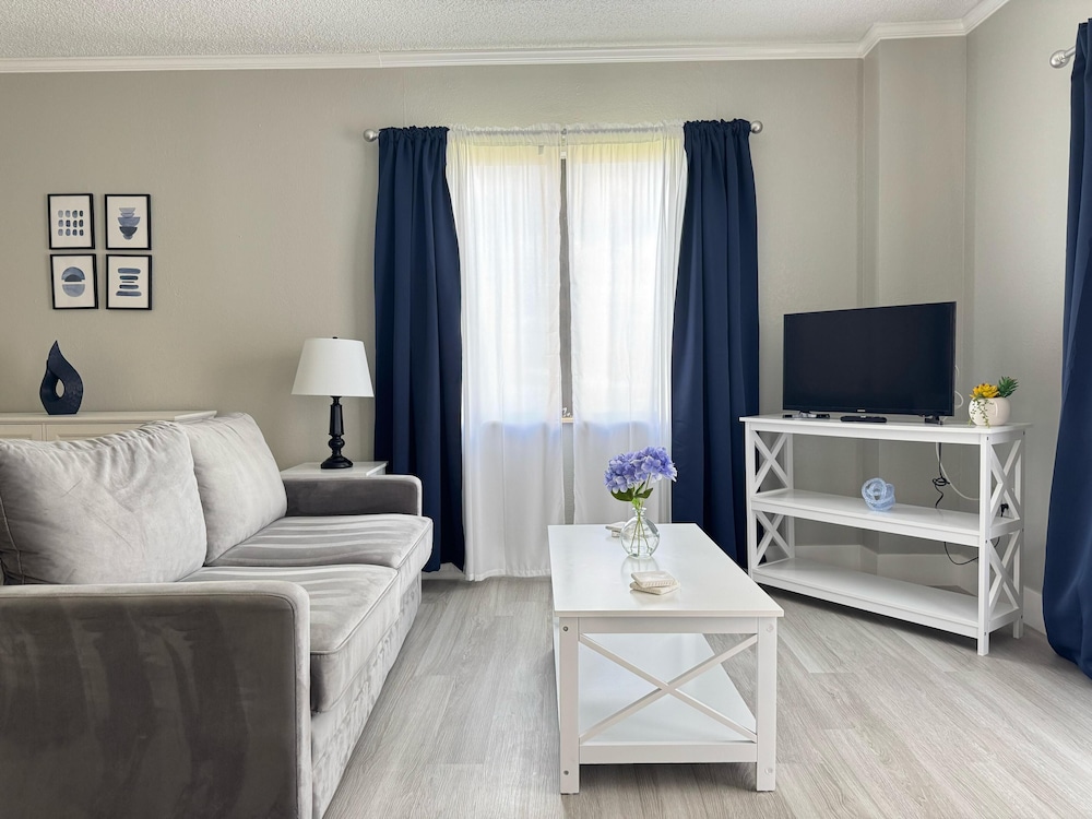 Enclave Swanky