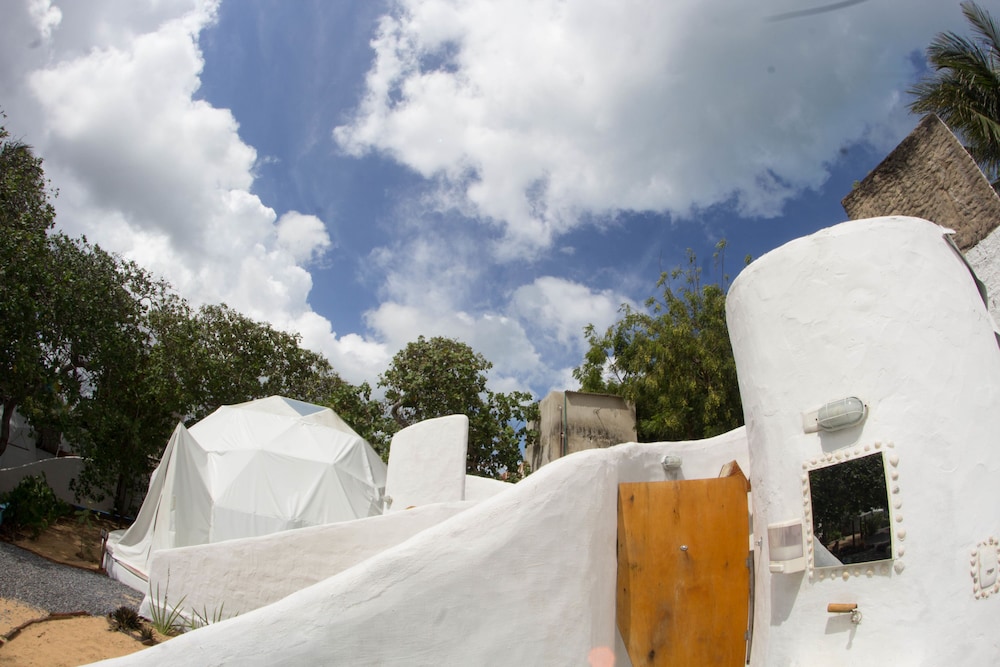 Hotel Mundomo Glamping Jericoacoara - Hostel - Image 1