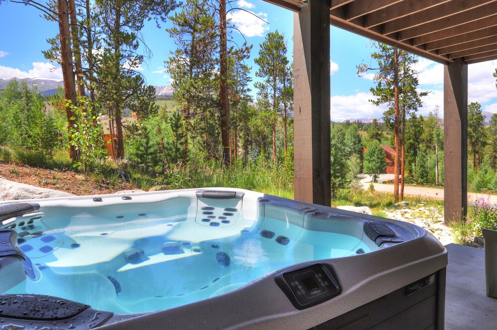 Ten Mile Vista - Braddock Hill 3 Bedroom Home by RedAwning view 2