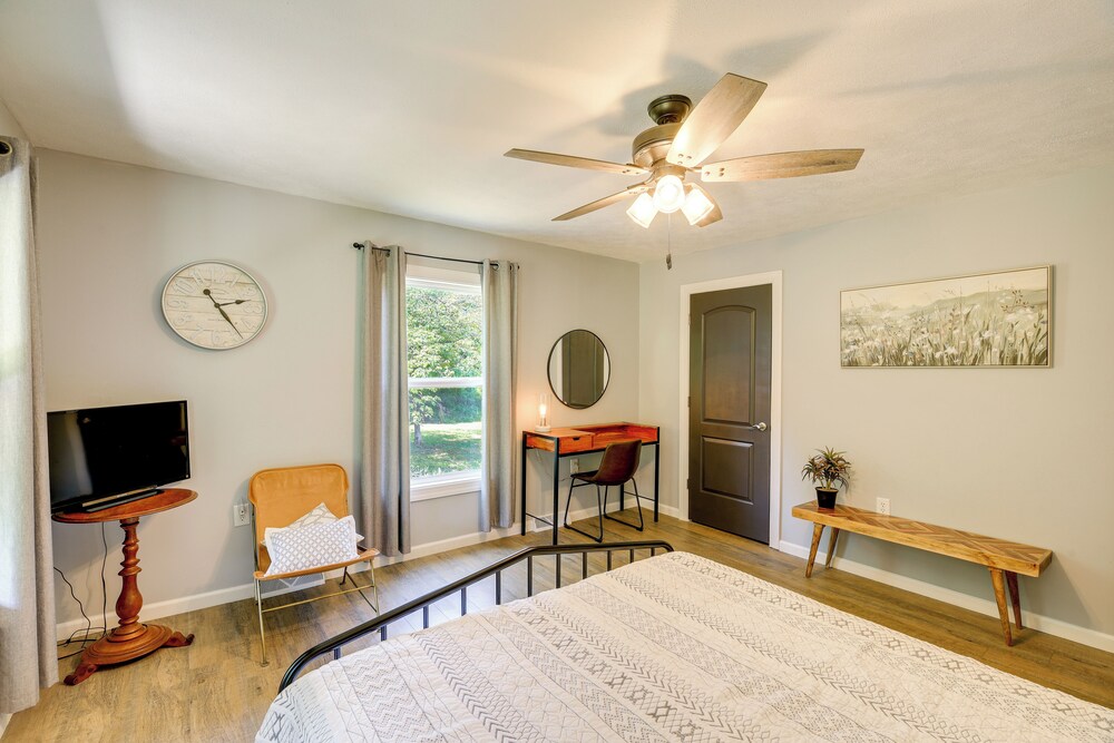 Creekside Retreat w/ Mtn Views in Lambsburg!