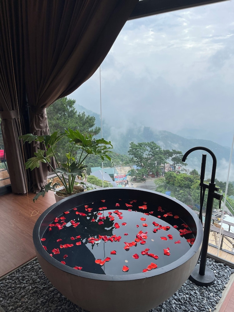 Mo Mang House Tam Đao