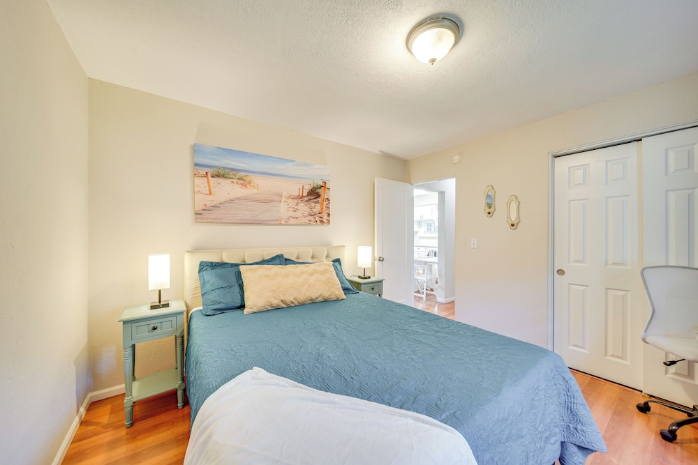 Patio & Yard: Townhome in Downtown Meridian view 5