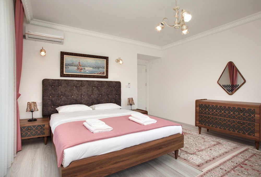 Golden Star Suites view 2