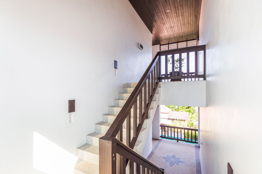 Phuket Monaburi Boutique Hotel