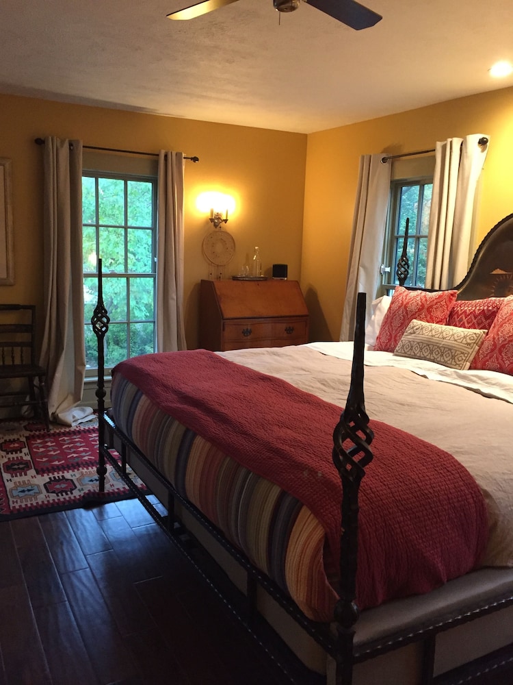 Judson Heath Colonial Inn