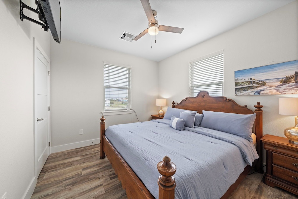 Coral Mountain by Ryson Vacation Rentals