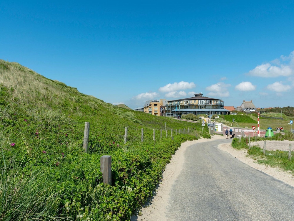 Beach House in Callantsoog Near Scenic Beach view 3