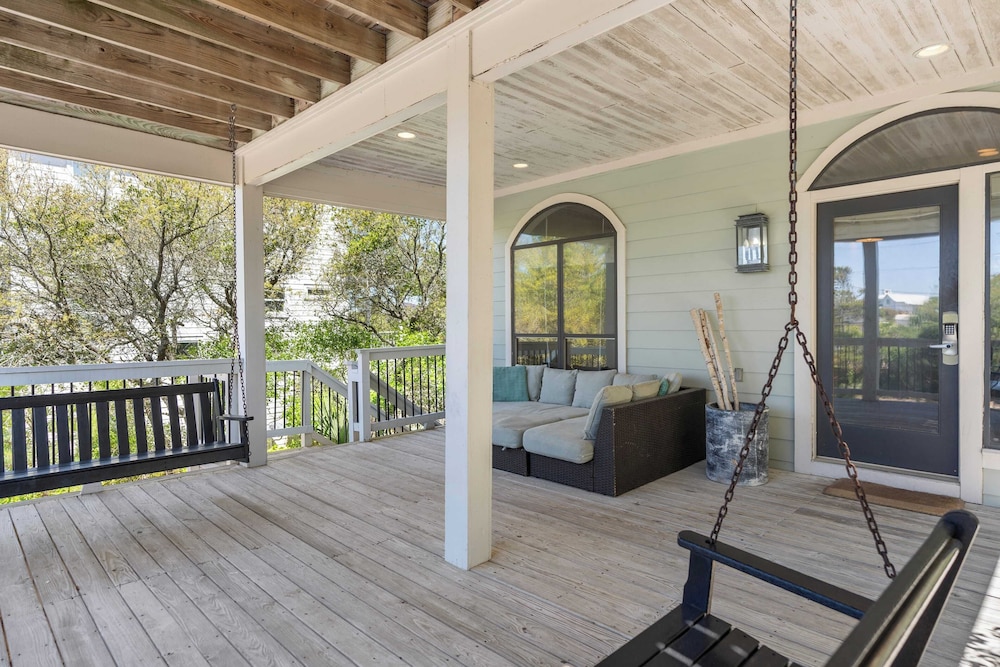 30A Beach House w/ Private Pool, Fire Pit, BBQ & Golf Cart to Rosemary Beach