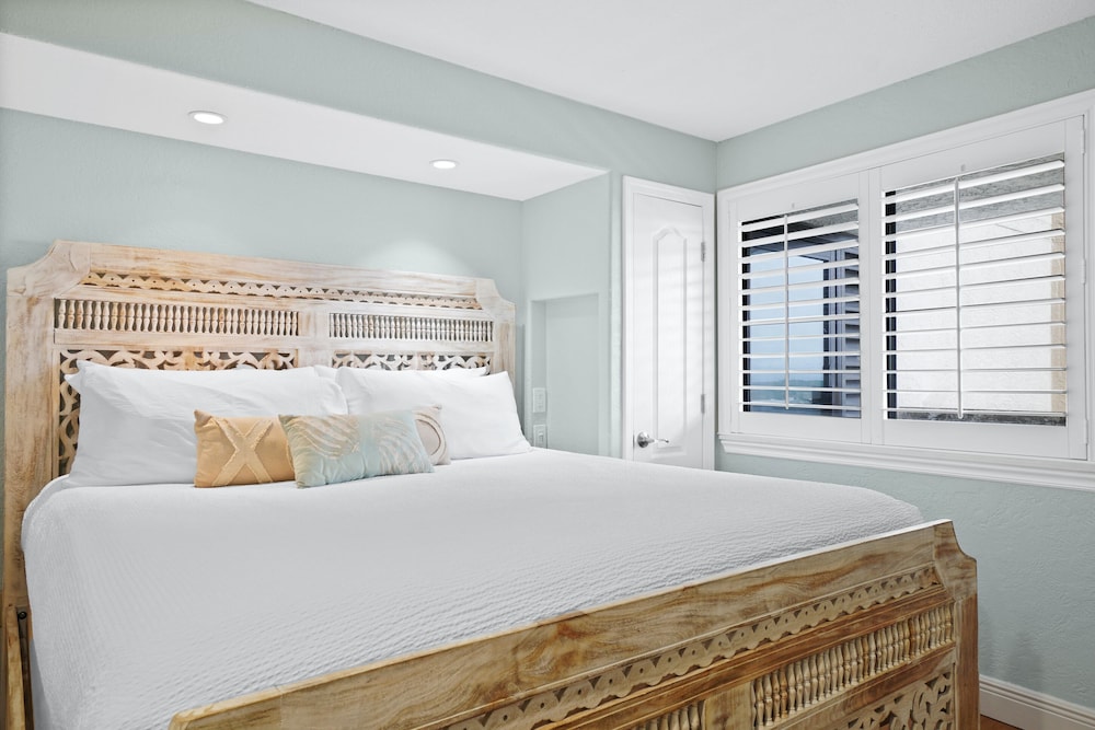 SunDestin Beach Resort by Panhandle Getaways view 2