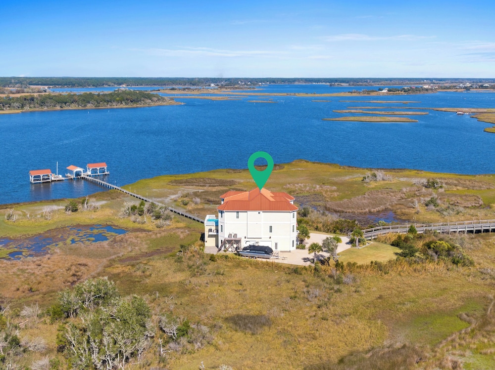 Permuda Private Island by Topsail Realty