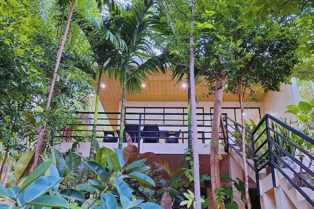 Balcon - Exclusive Private Villa in Camotes Island, Cebu, Philippines