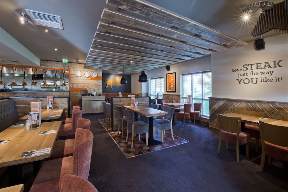 Premier Inn Cirencester, photo 24