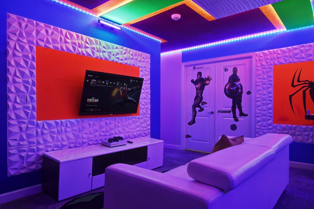 Gorgeous 9bedroom Home Private Pool Game Theater