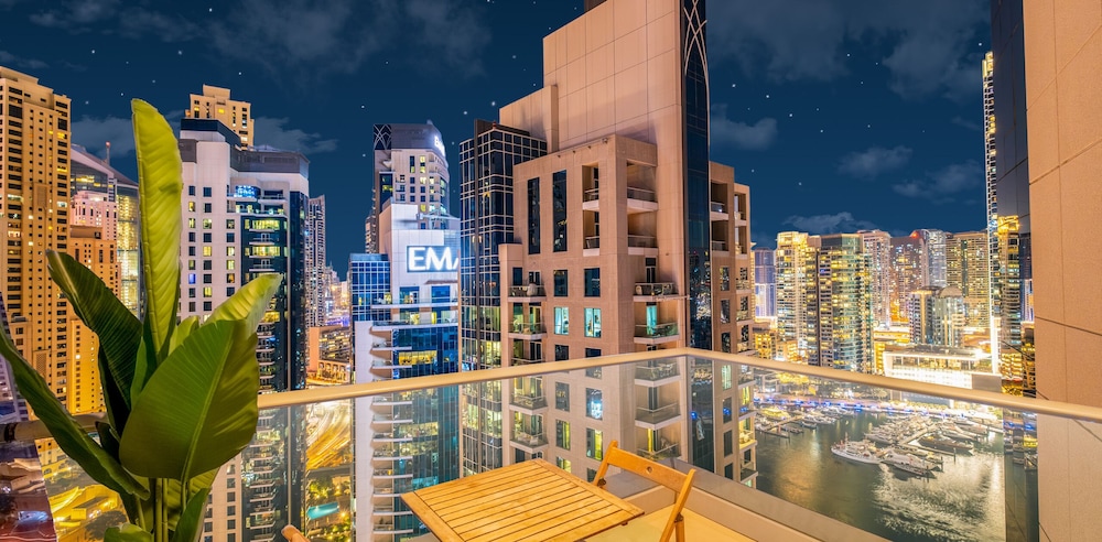 LUX The Shemara Marina View Suite