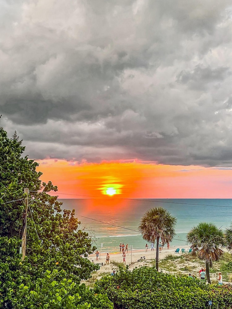 Sunset Point Beach House