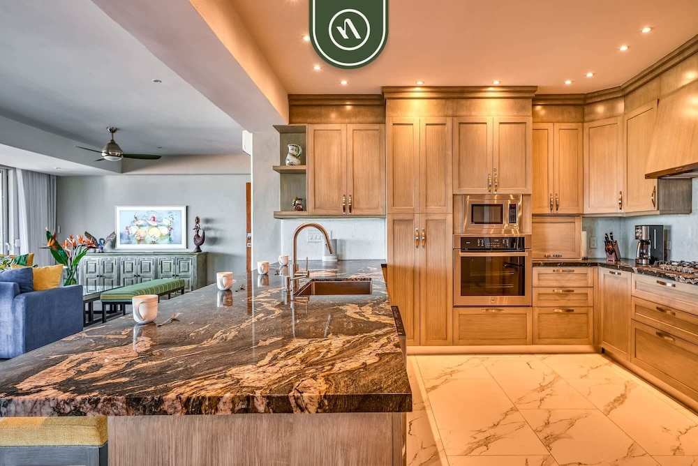 Oceanview 3 BR Condo - Amazing View From Terrace