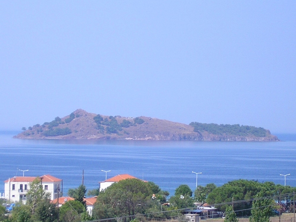 Troyan Hill Apartments