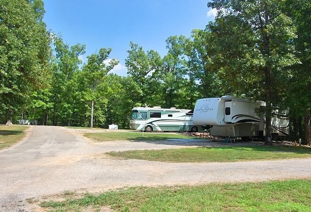 Cherokee Landing Campground