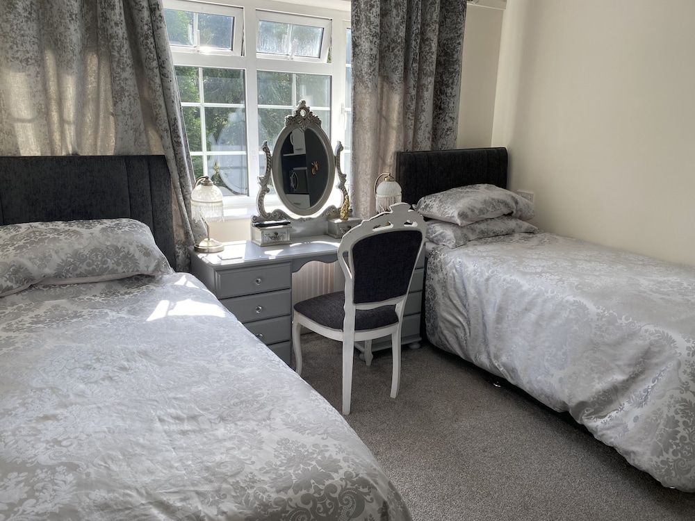 Tower Hill Guest House view 2