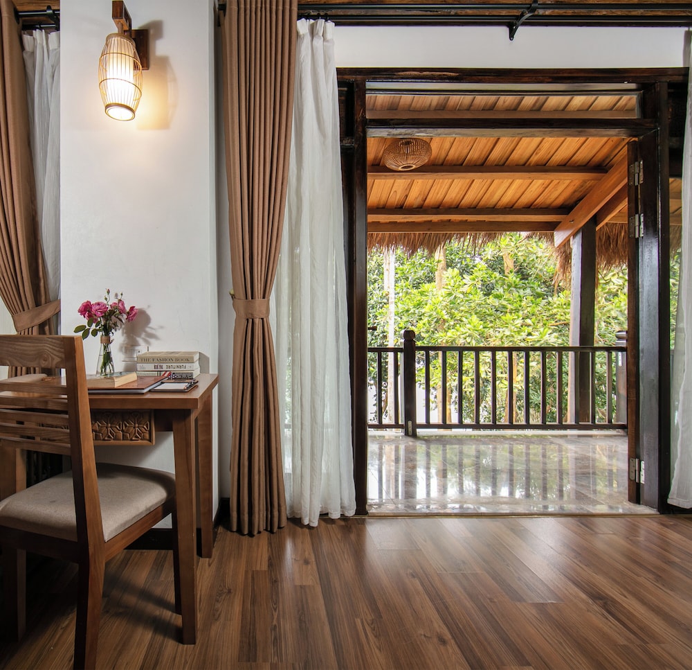Mai Chau Hideaway Lake Resort 43