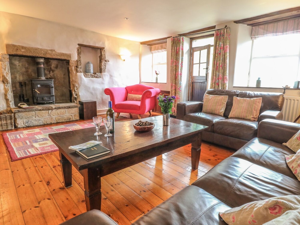 Holly Cottage
