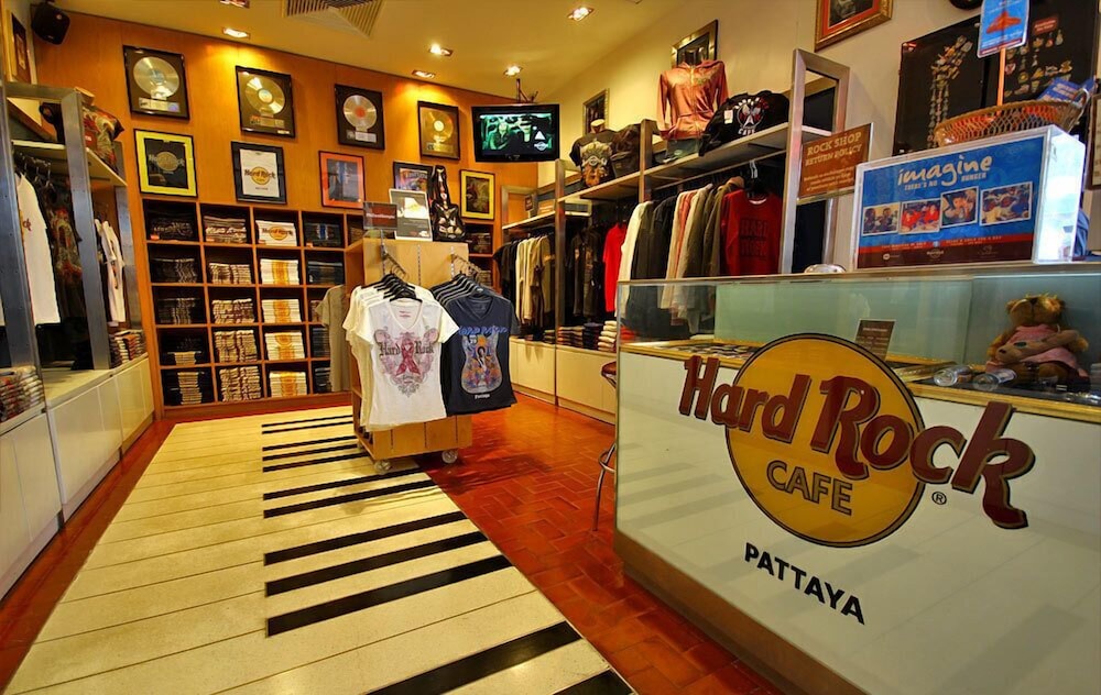 Madee Villa - Pattaya Holiday House Walking Street