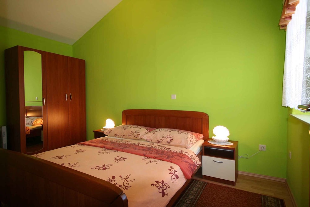Apartments in Malinska/insel Krk 12469