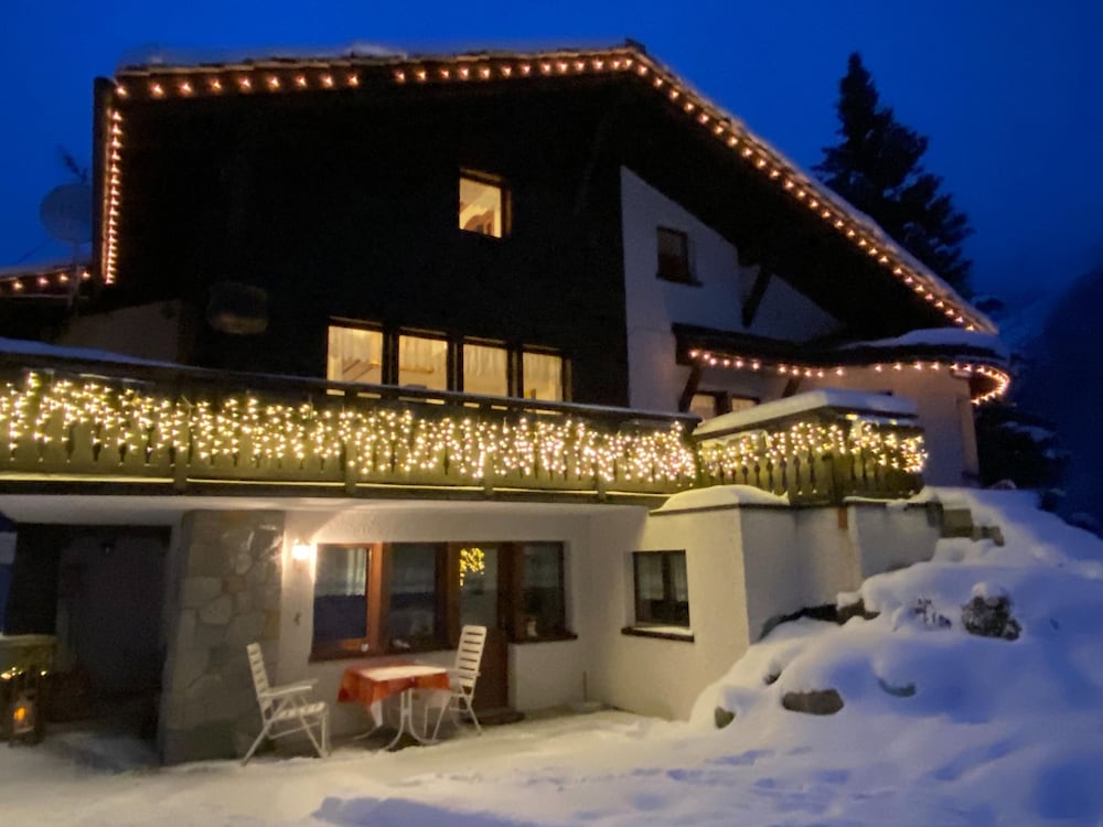 Chalet in Saas Fee Near Ski Slopes
