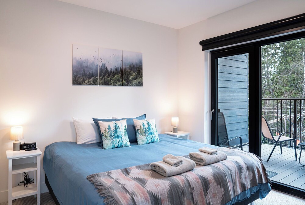 Alpine Retreat by Revelstoke Vacations
